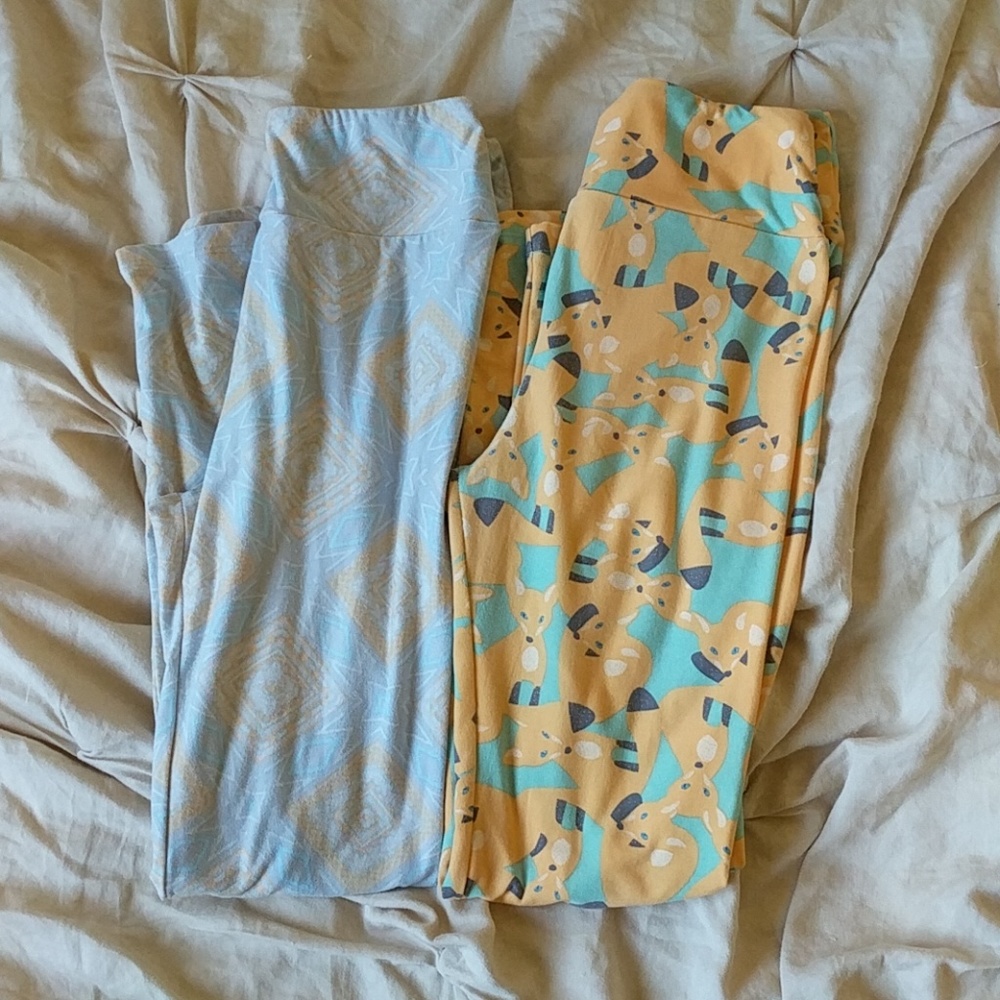 2 pairs of LLR leggings! OS